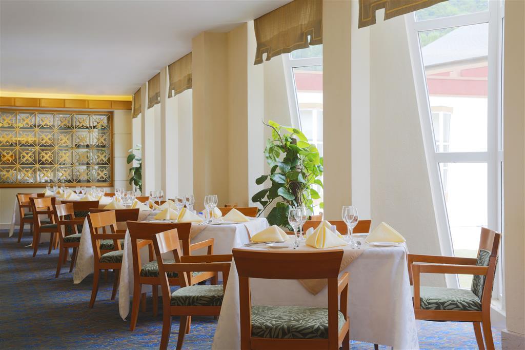 Sheraton Jiuzhaigou Resort 餐厅 照片